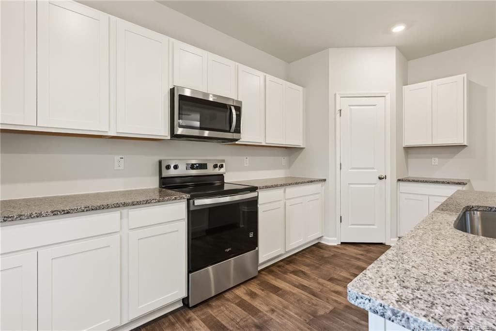 Photo 7 - 172 Phoenix Drive, Bunnlevel, NC 28323