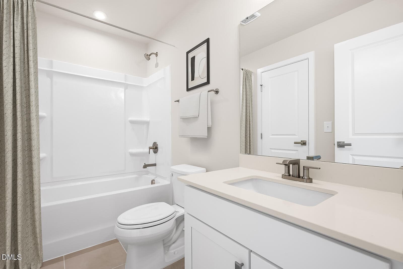 BATH2 48_dsc_0218_finalcc copy - 2220 Silver Laurel Lane, Raleigh, NC 27604