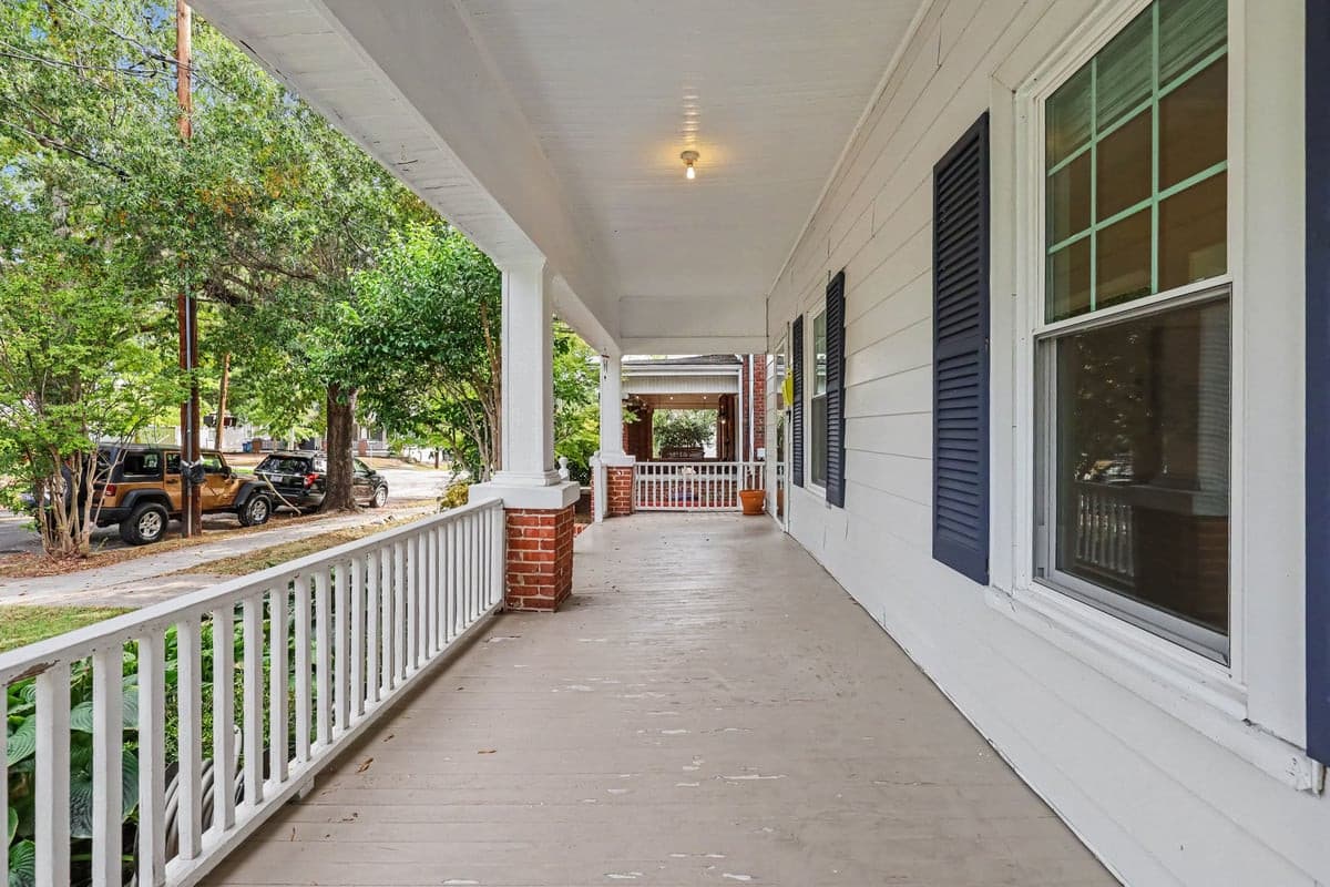 003_file_3503.jpg - 903 W Markham Avenue, Durham, NC 27701