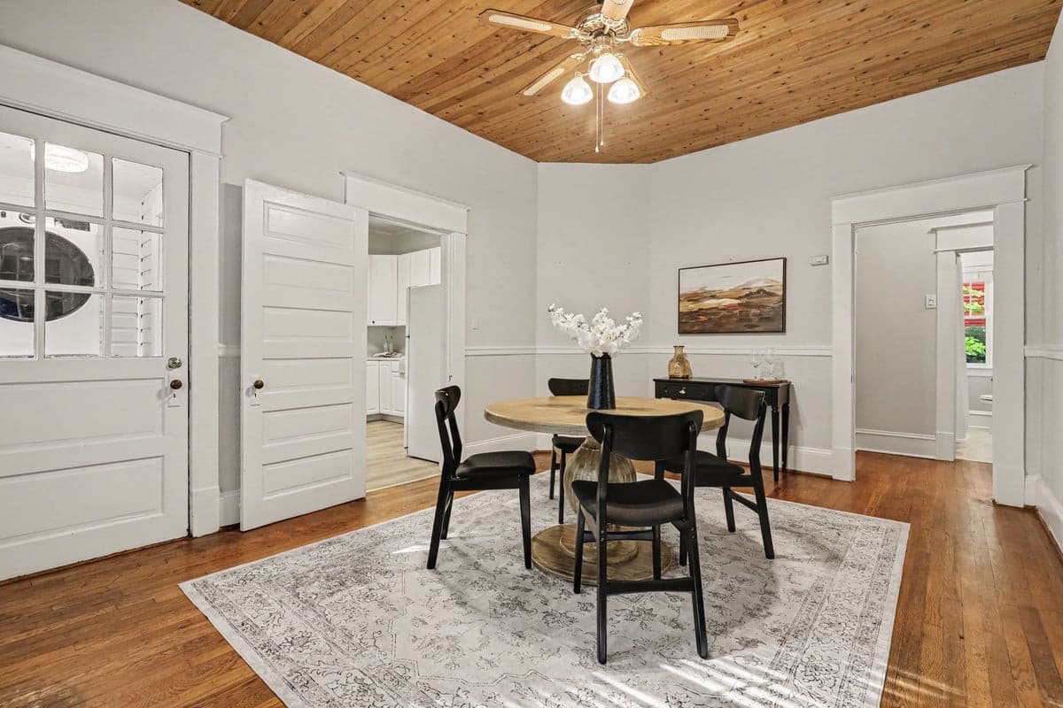 008_file_5671.jpg - 903 W Markham Avenue, Durham, NC 27701