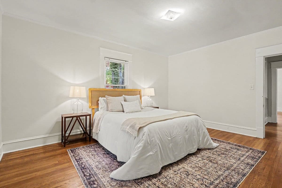 001_file_1234.jpg - 903 W Markham Avenue, Durham, NC 27701