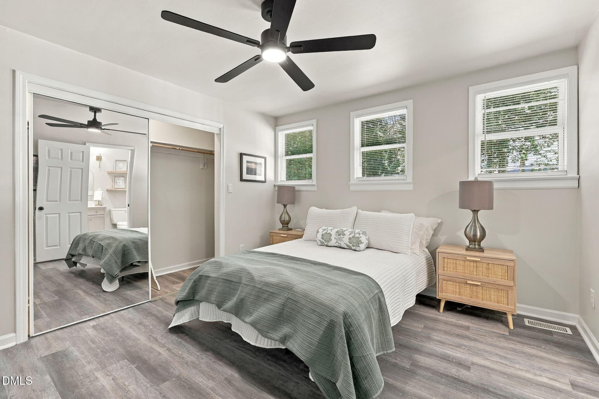40-web-or-mls-IMG_4809 - 709 Brighton Road, Raleigh, NC 27610