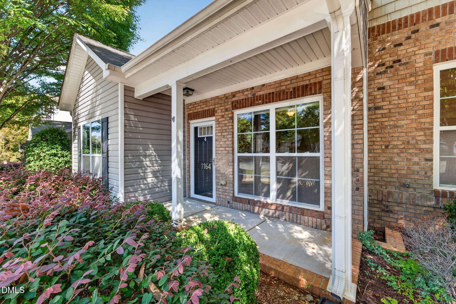 4-web-or-mls-P1091849 - 1164 Kelso Lane, Burlington, NC 27215