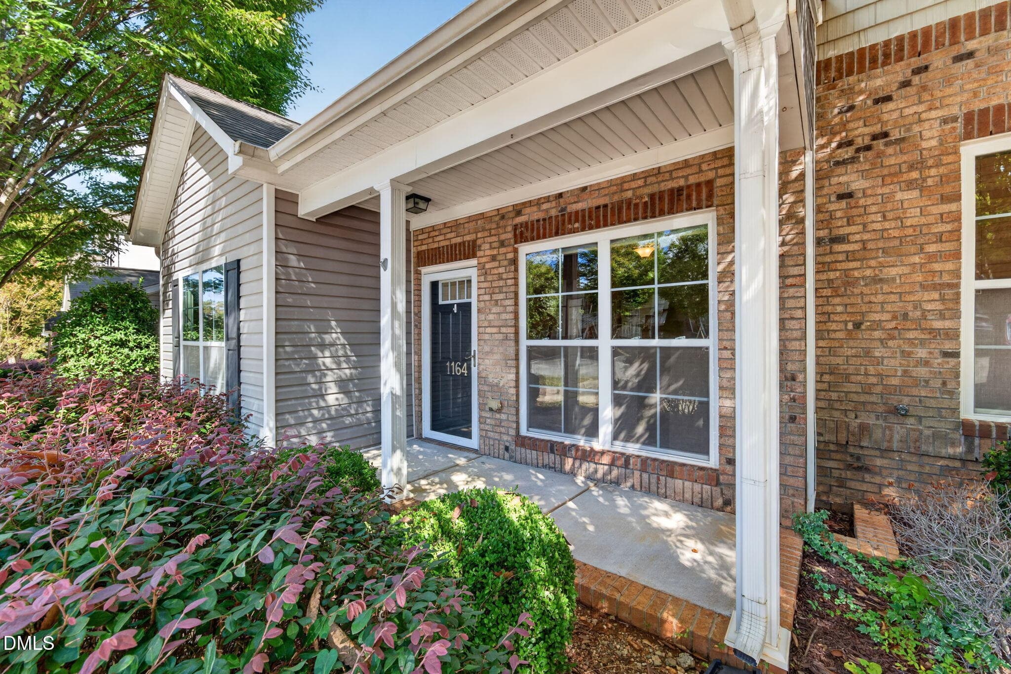4-web-or-mls-P1091849 - 1164 Kelso Lane, Burlington, NC 27215, Burlington