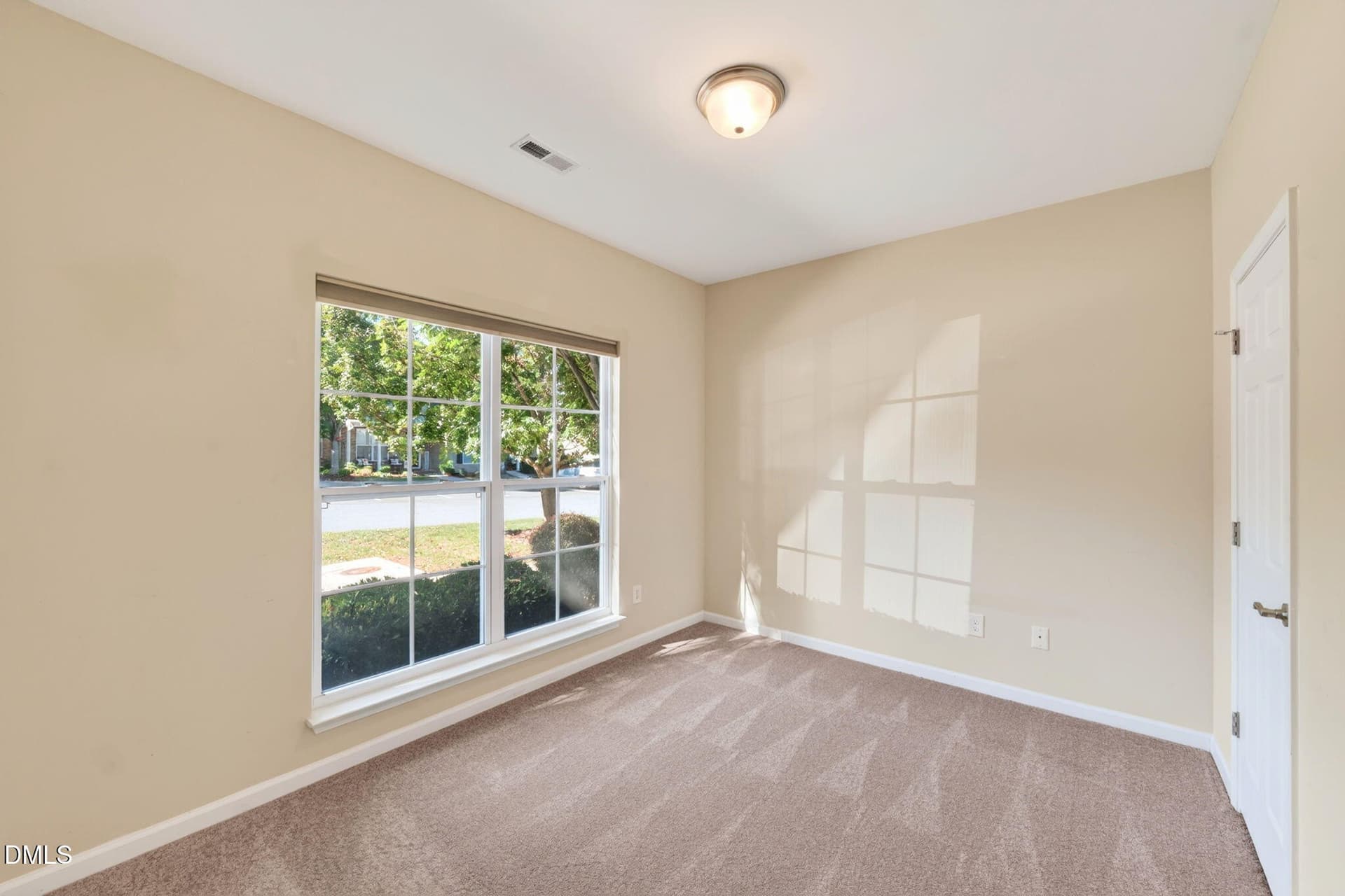 11-web-or-mls-P1091665 - 1164 Kelso Lane, Burlington, NC 27215