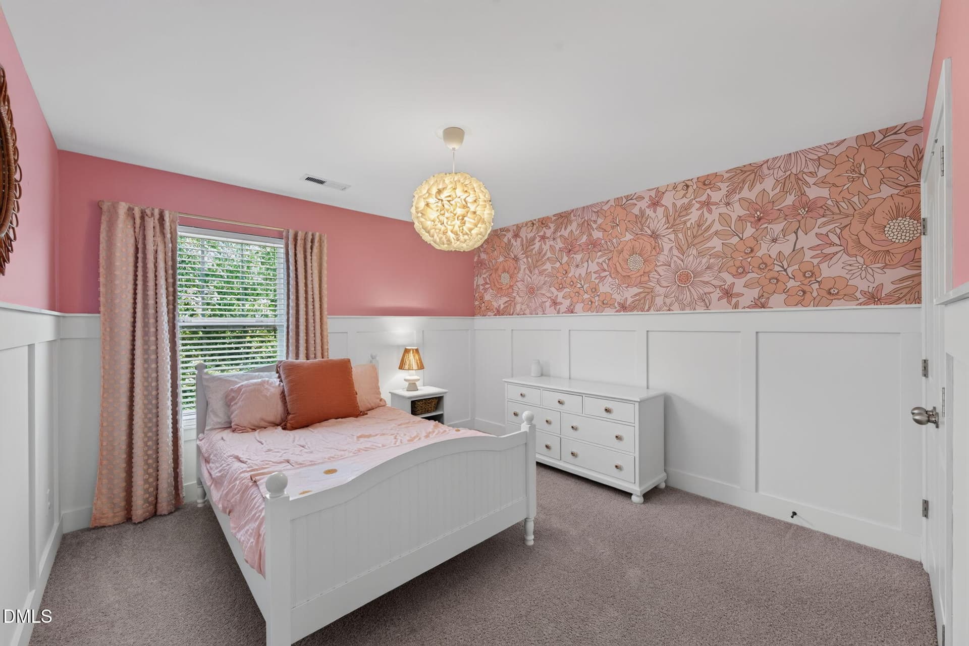 25-web-or-mls-P1102165 - 2718 Creek Bend Court, Graham, NC 27253
