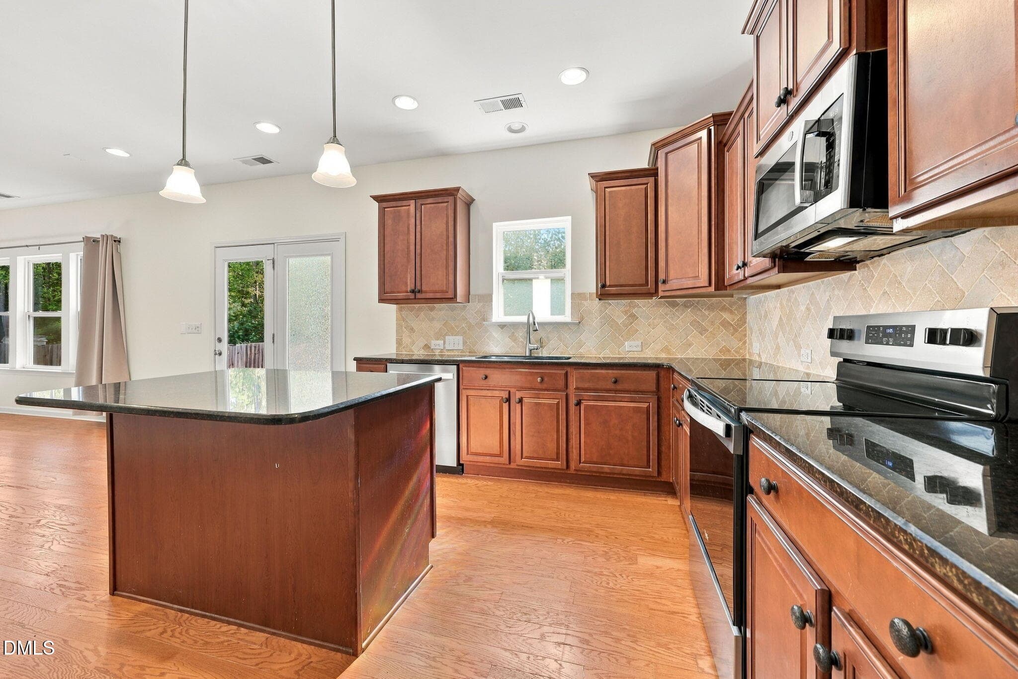 31-web-or-mls-IMG_4261 - 1105 Poplar Street, Durham, NC 27703, Durham