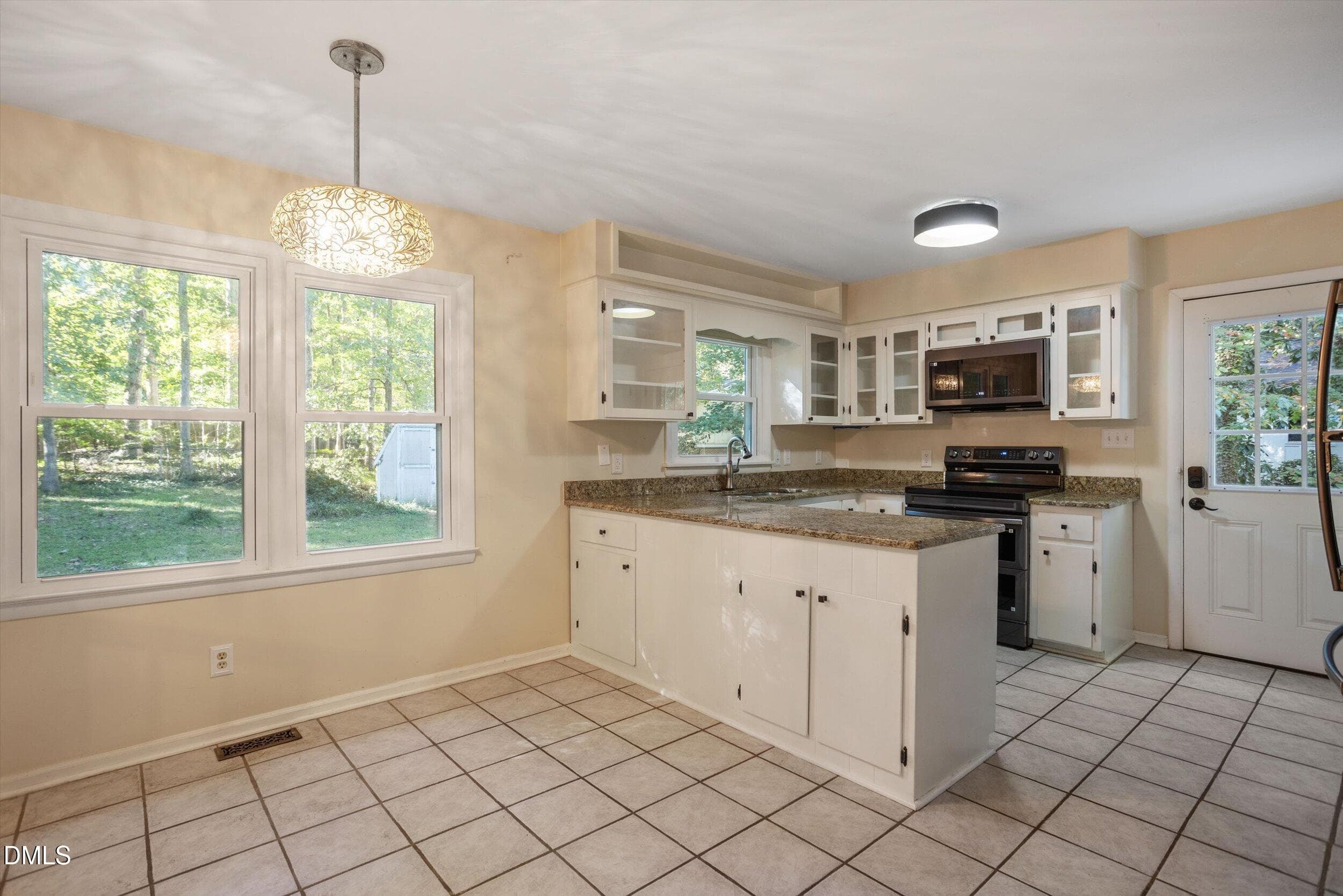 14-704 Hunting Ridge Rd_10142026_14 - 704 Hunting Ridge Road, Raleigh, NC 27615, Raleigh