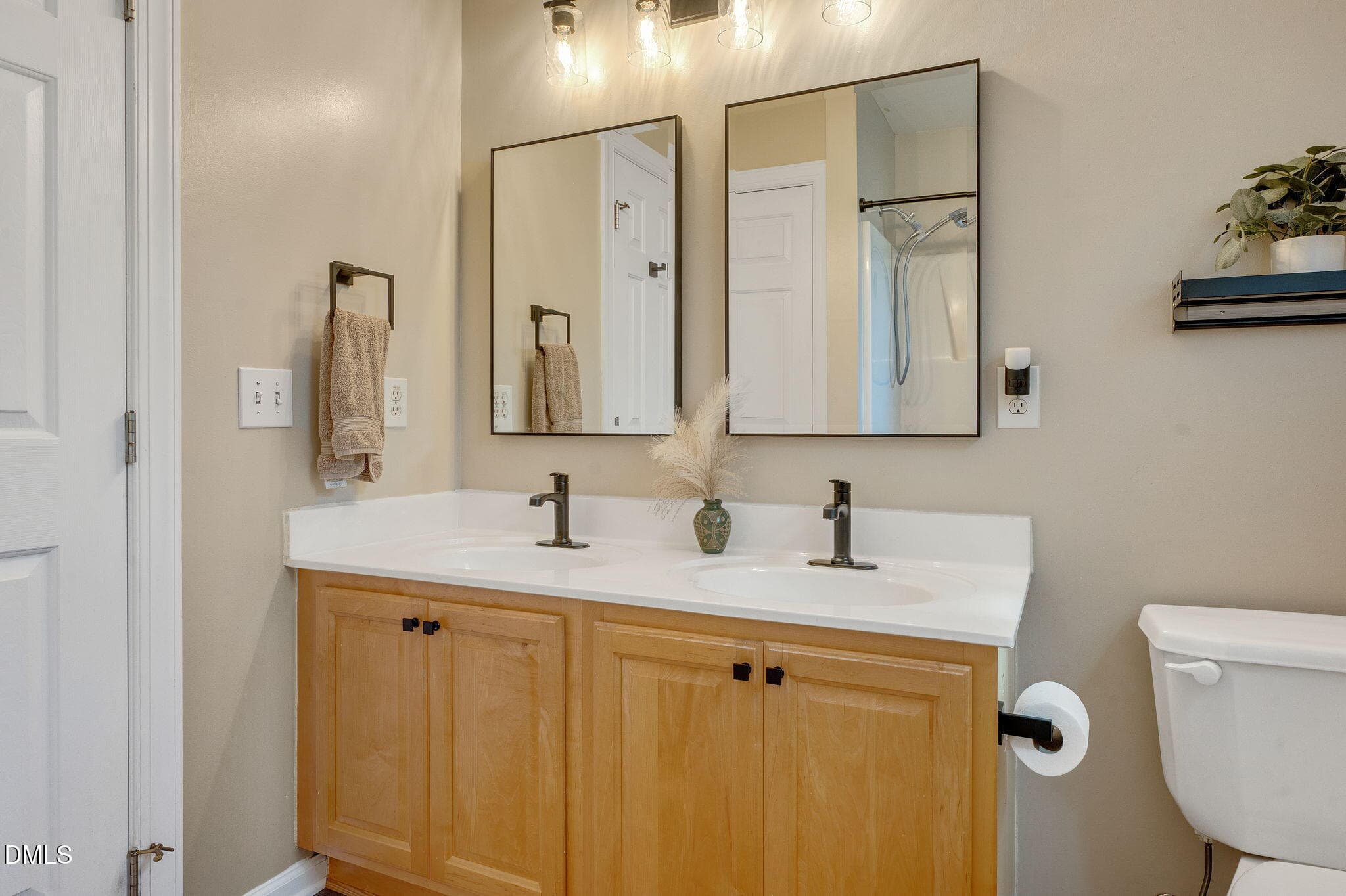 Hall Bathroom - 1813 Foxbrook Drive, Raleigh, NC 27603, Raleigh