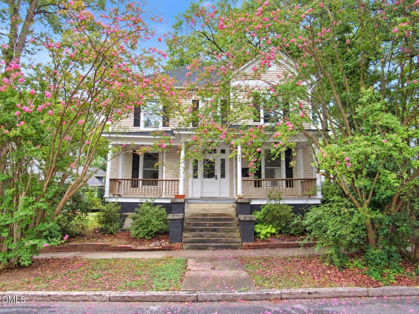 Front view - 804 Lancaster Street, Durham, NC 27701