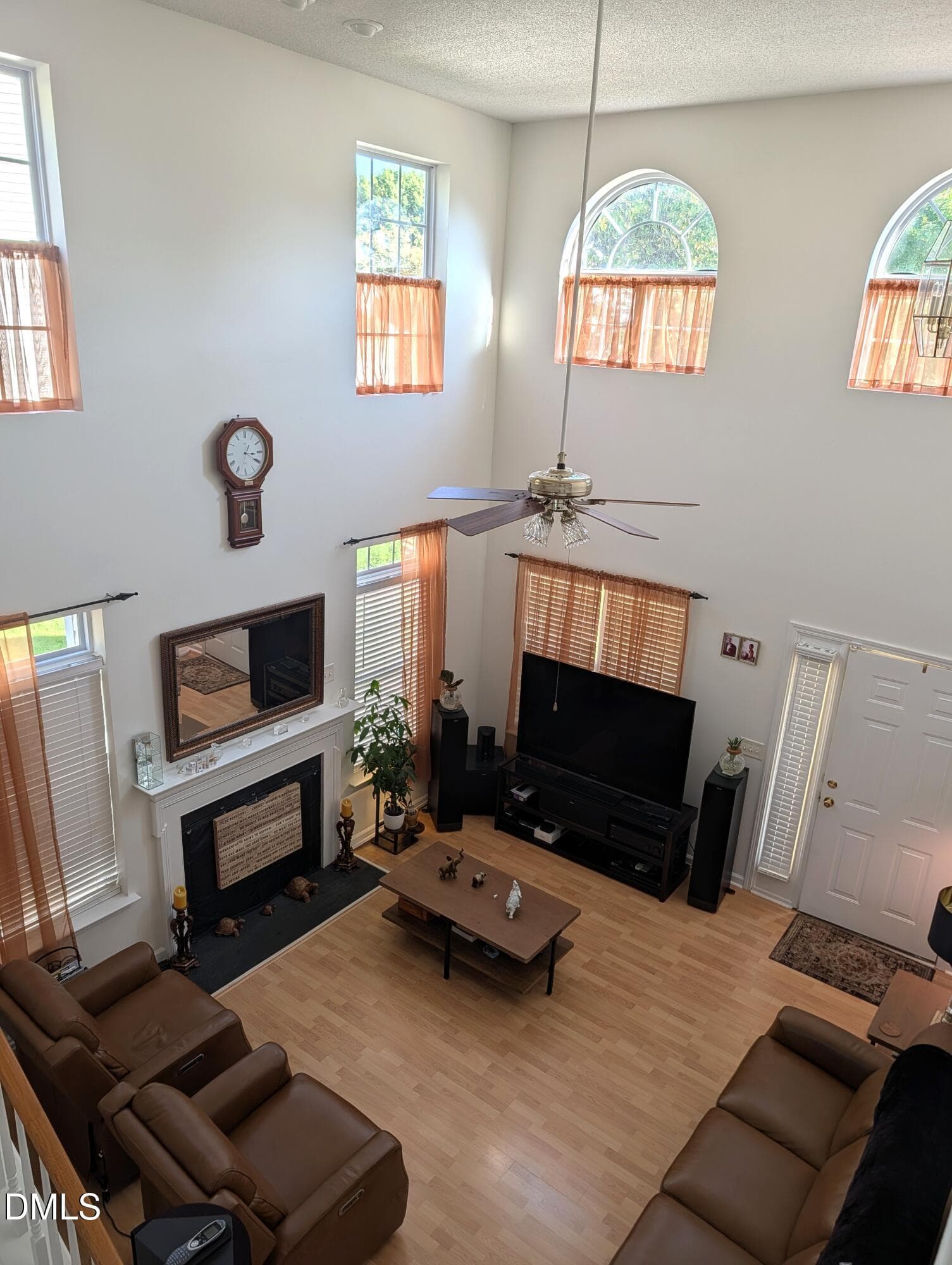 Sandstone great room 2 - 1112 Sandstone Court, Mebane, NC 27302