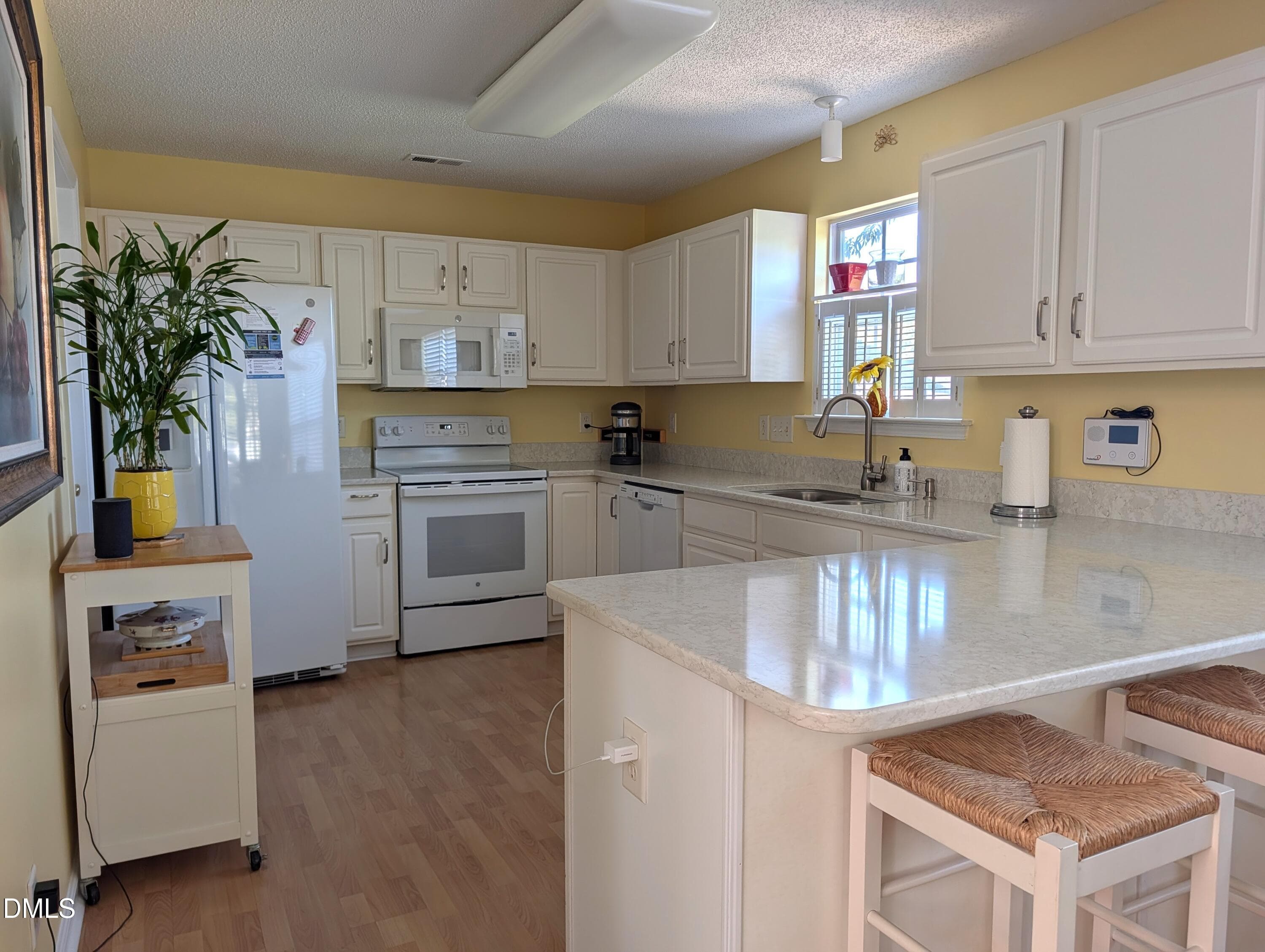 sandstone kitchen - 1112 Sandstone Court, Mebane, NC 27302, Mebane