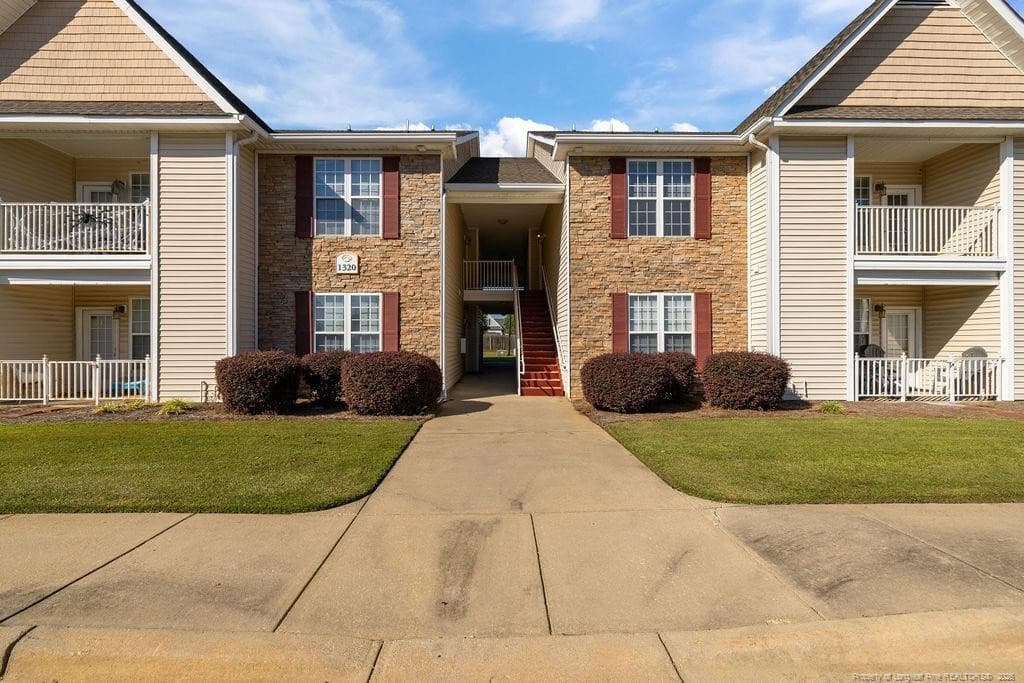 1320 Kershaw Loop 211, Fayetteville, NC 28314