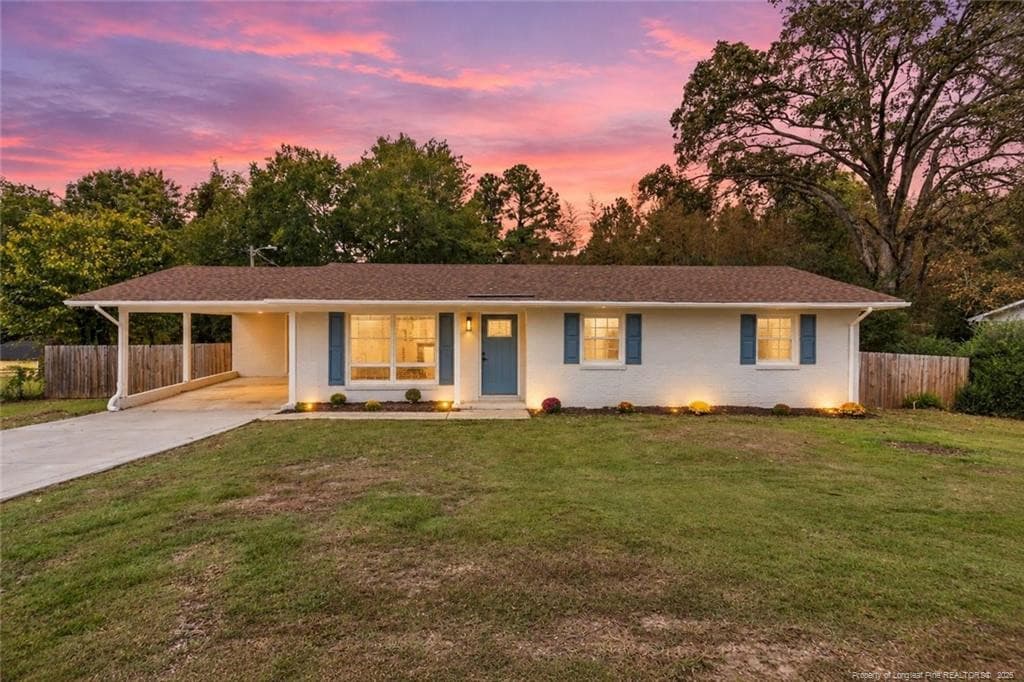 7556 DECATUR Drive, Fayetteville, NC 28303