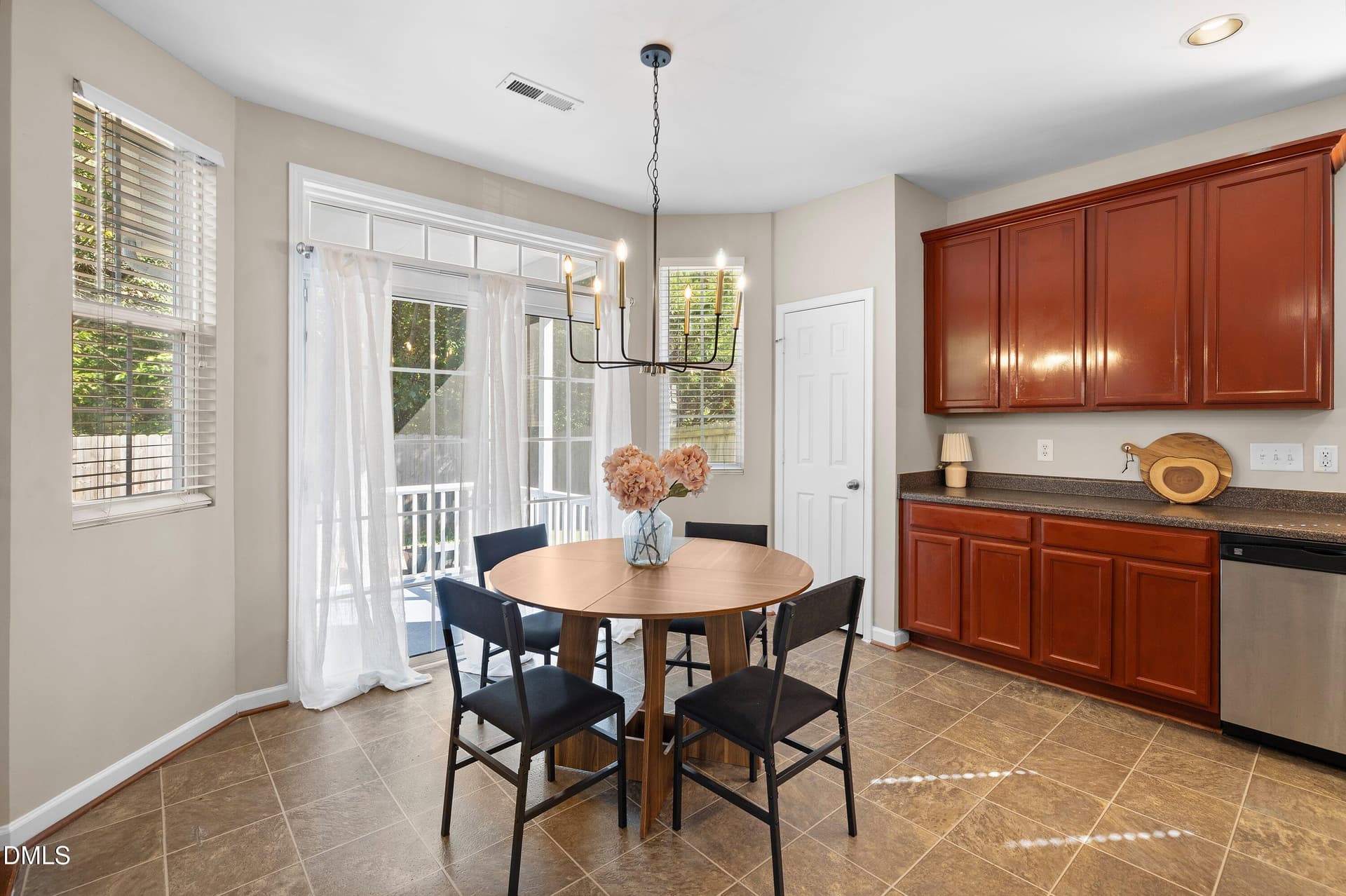 Breakfast nook - 306 Knightwood Drive, Durham, NC 27703