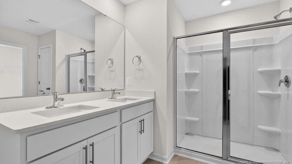 PRIMARY SUITE BATHROOM - 176 Rashford Way, Raeford, NC 28376, Raeford