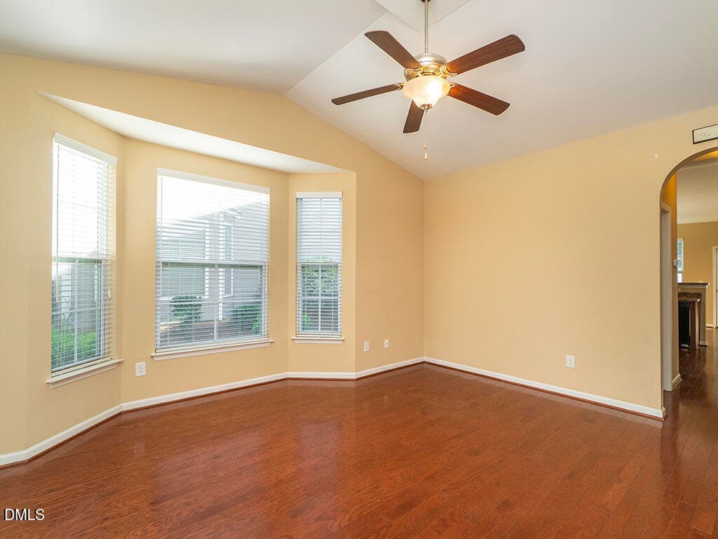 05 1163_KelsoLn LivRm1_MLS - 1163 Kelso Lane, Burlington, NC 27215, Burlington
