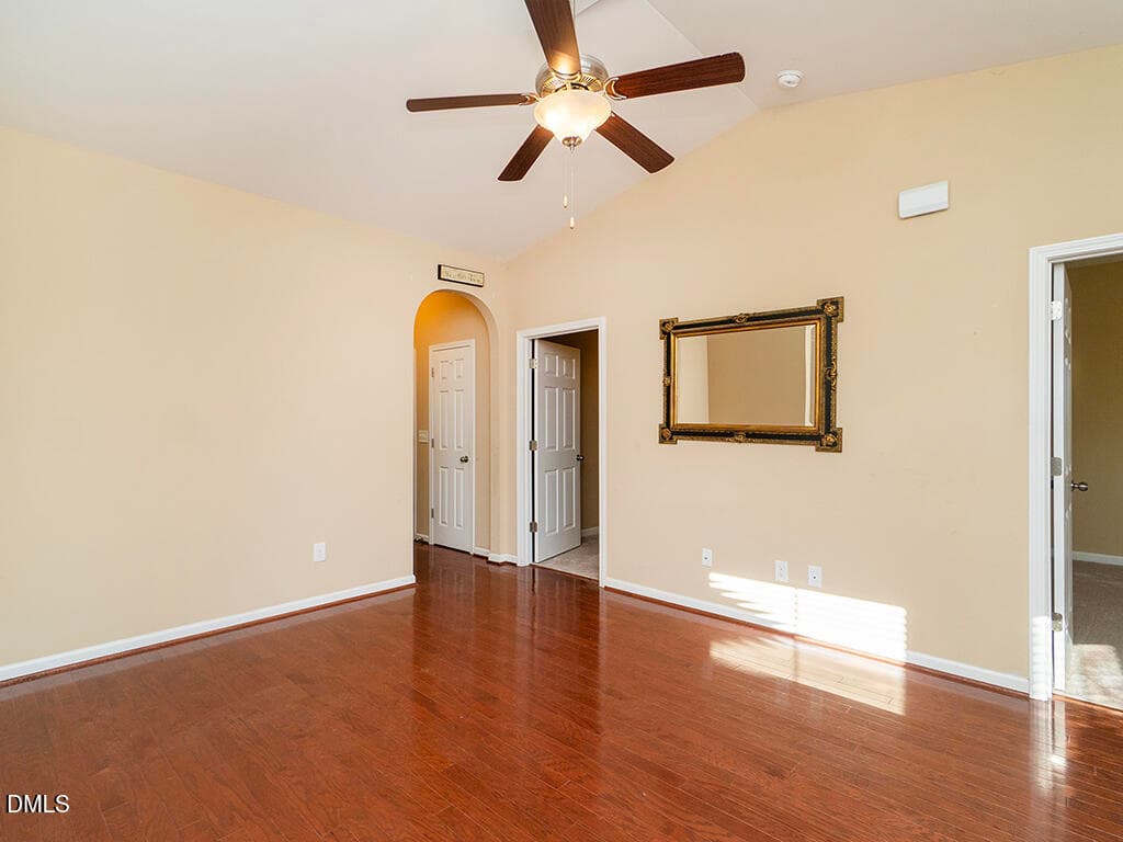 06 1163_KelsoLn LivRm2_MLS - 1163 Kelso Lane, Burlington, NC 27215, Burlington