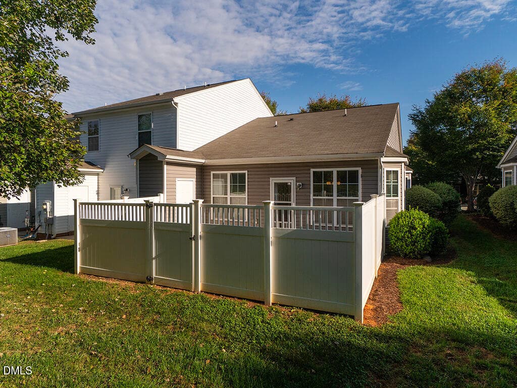 35 1163_KelsoLn Back_MLS - 1163 Kelso Lane, Burlington, NC 27215, Burlington