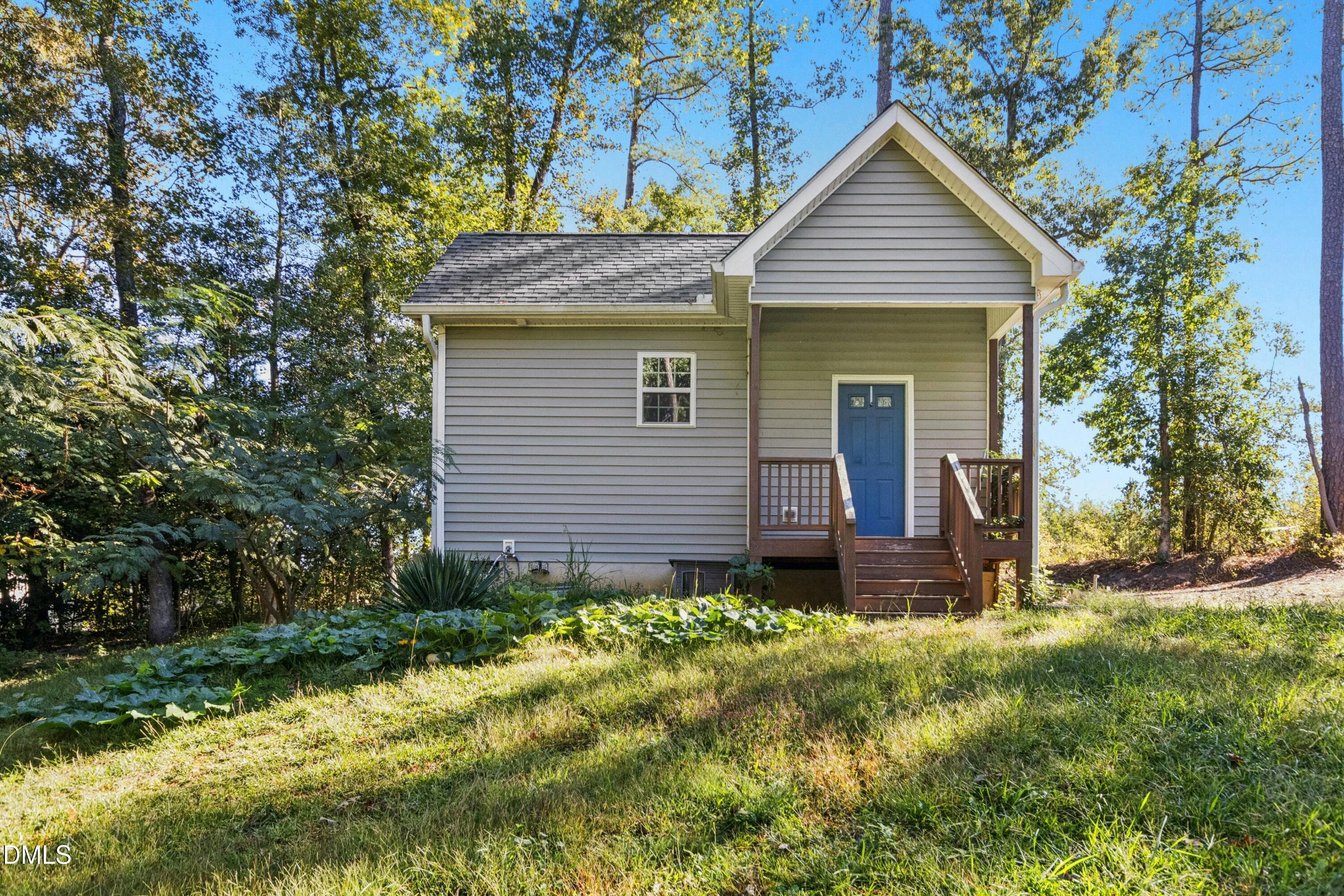 295 Byrdtown Road, Benson, NC 27504