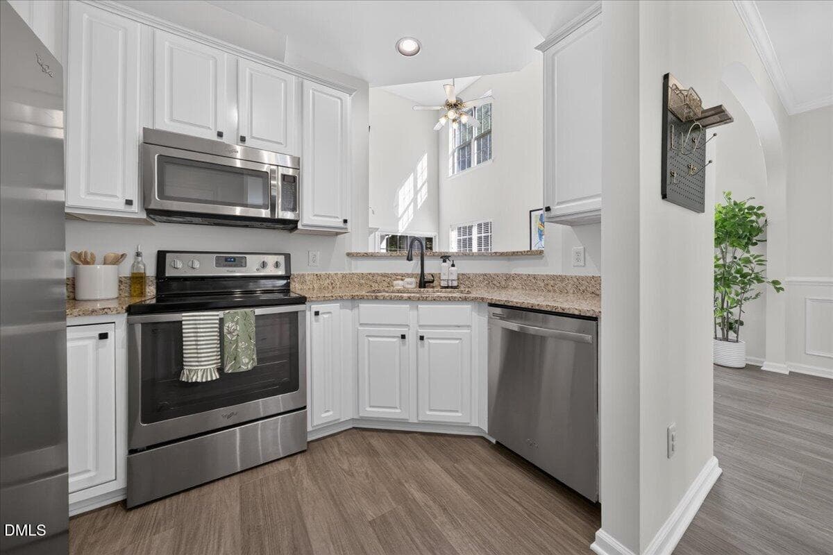 40-5029DeltaLakeRdRaleigh_041 - 5029 Delta Lake Drive, Raleigh, NC 27612, Raleigh