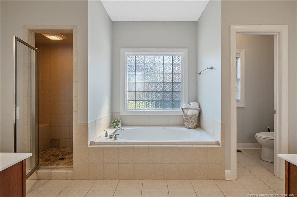 Photo 15 - 2906 Beckett Court, Fayetteville, NC 28306, Fayetteville