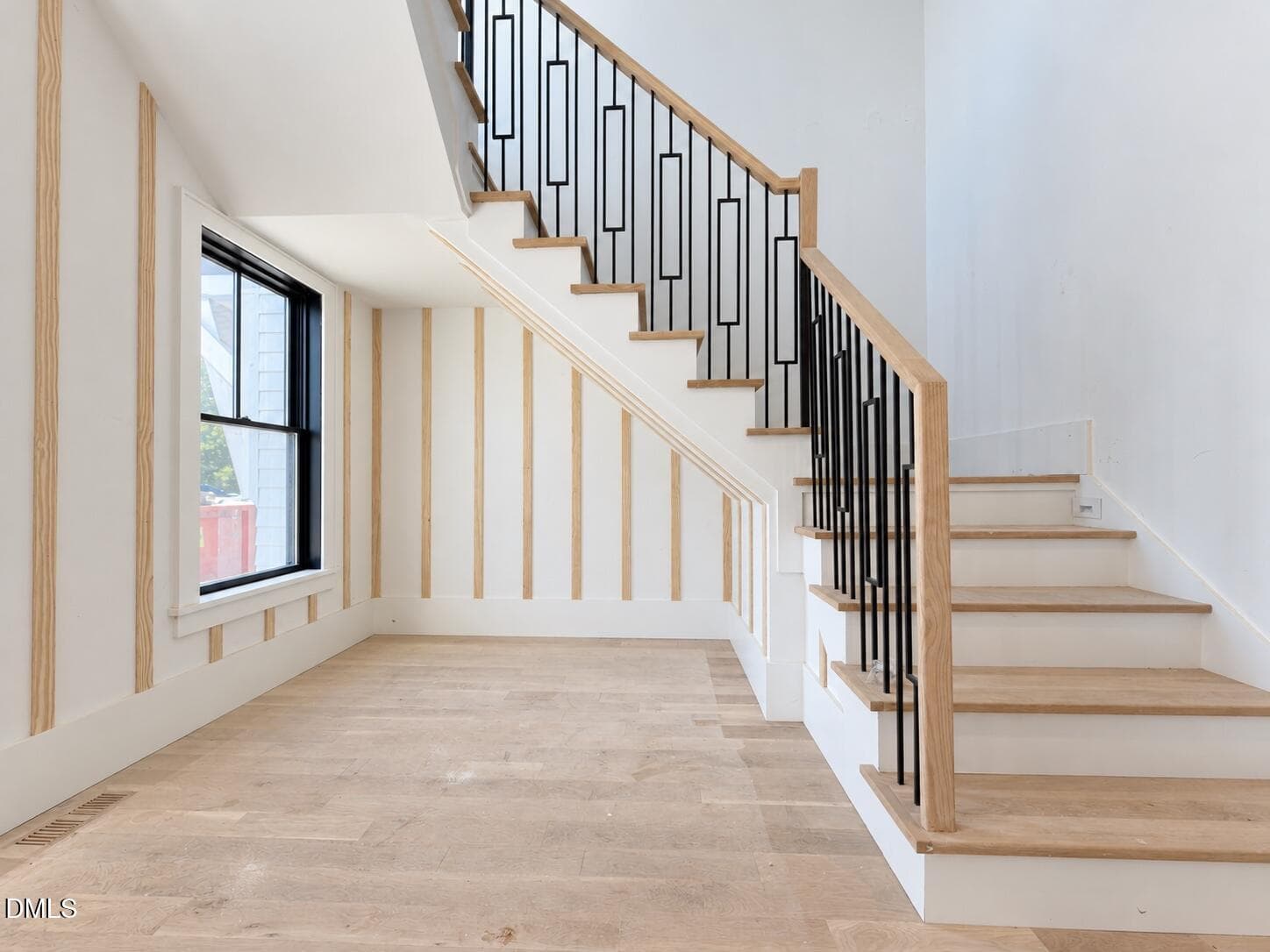 06-staircase - 631 Georgetown Road, Raleigh, NC 27608