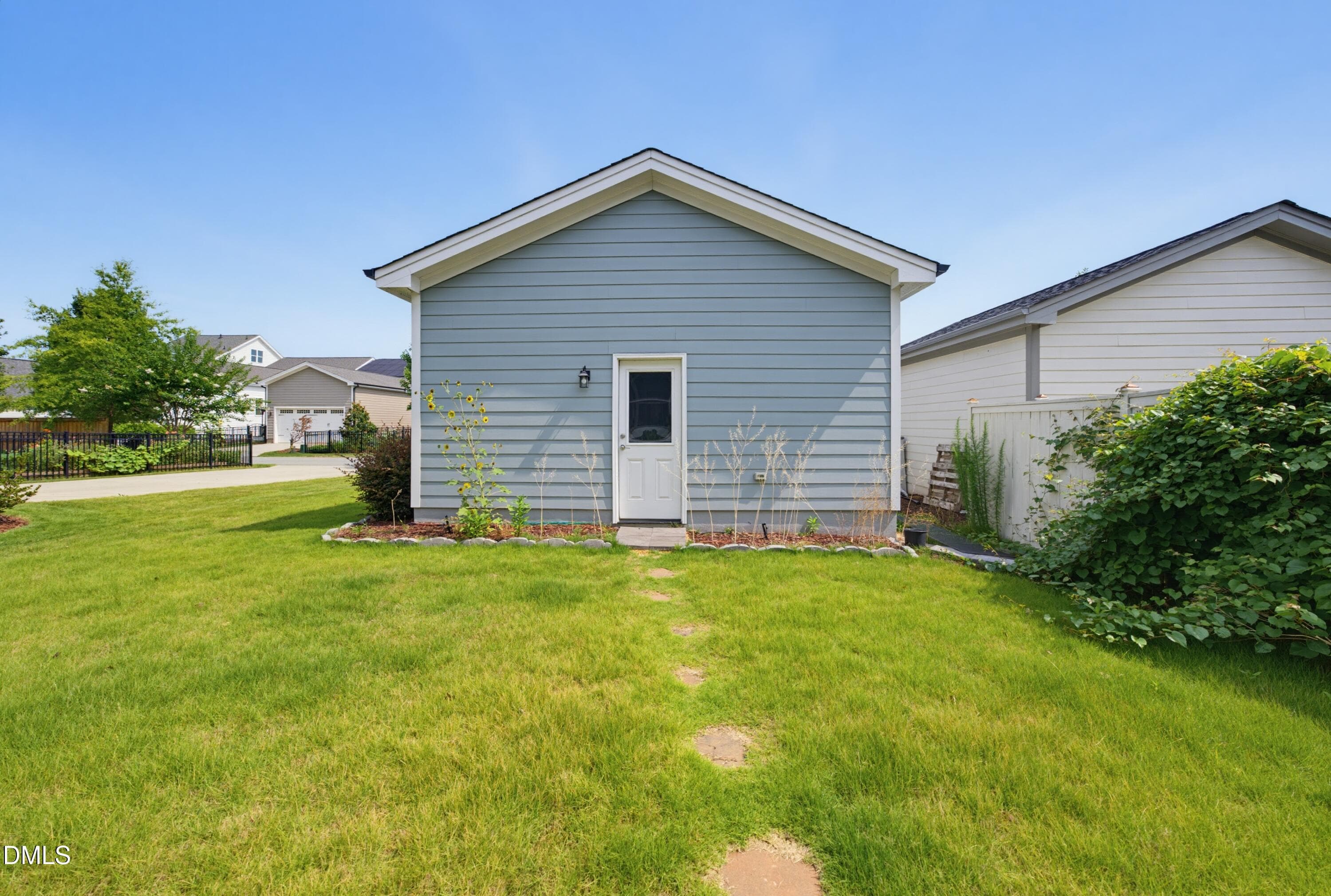 Detached Garage - 303 Quarter Gate Trace, Chapel Hill, NC 27516, Chapel Hill