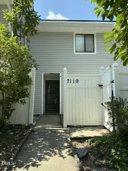 homepic2 - 7119 Sandy Creek Drive, Raleigh, NC 27615