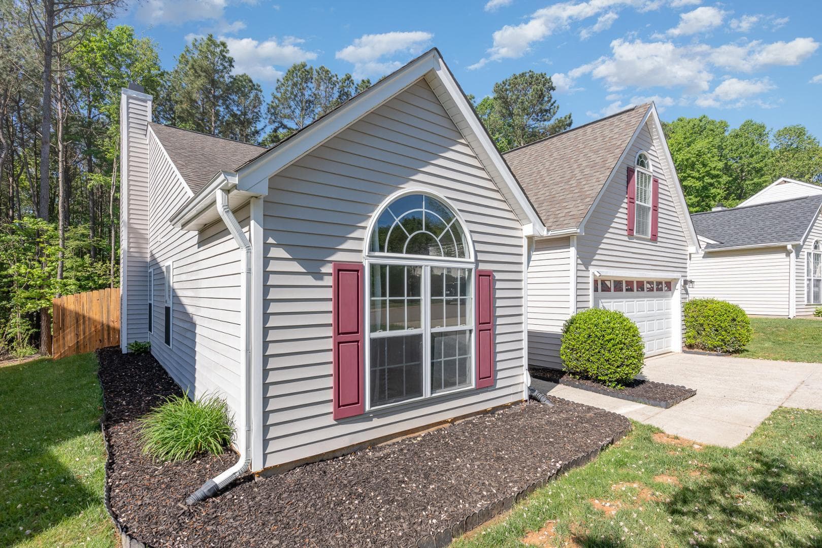 Photo #3 - 9212 Erinsbrook Drive, Raleigh, NC 27617