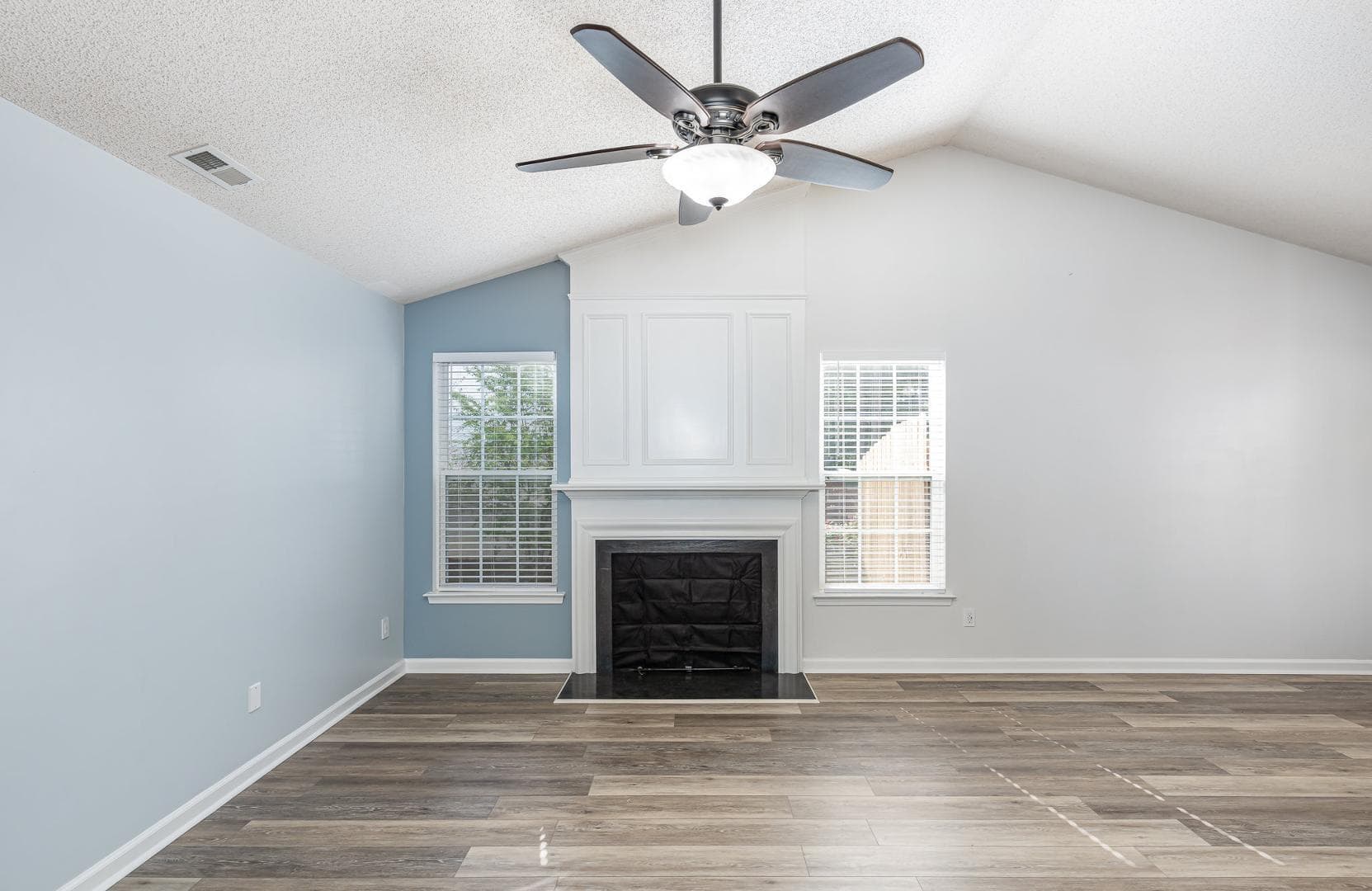 Photo #4 - 9212 Erinsbrook Drive, Raleigh, NC 27617
