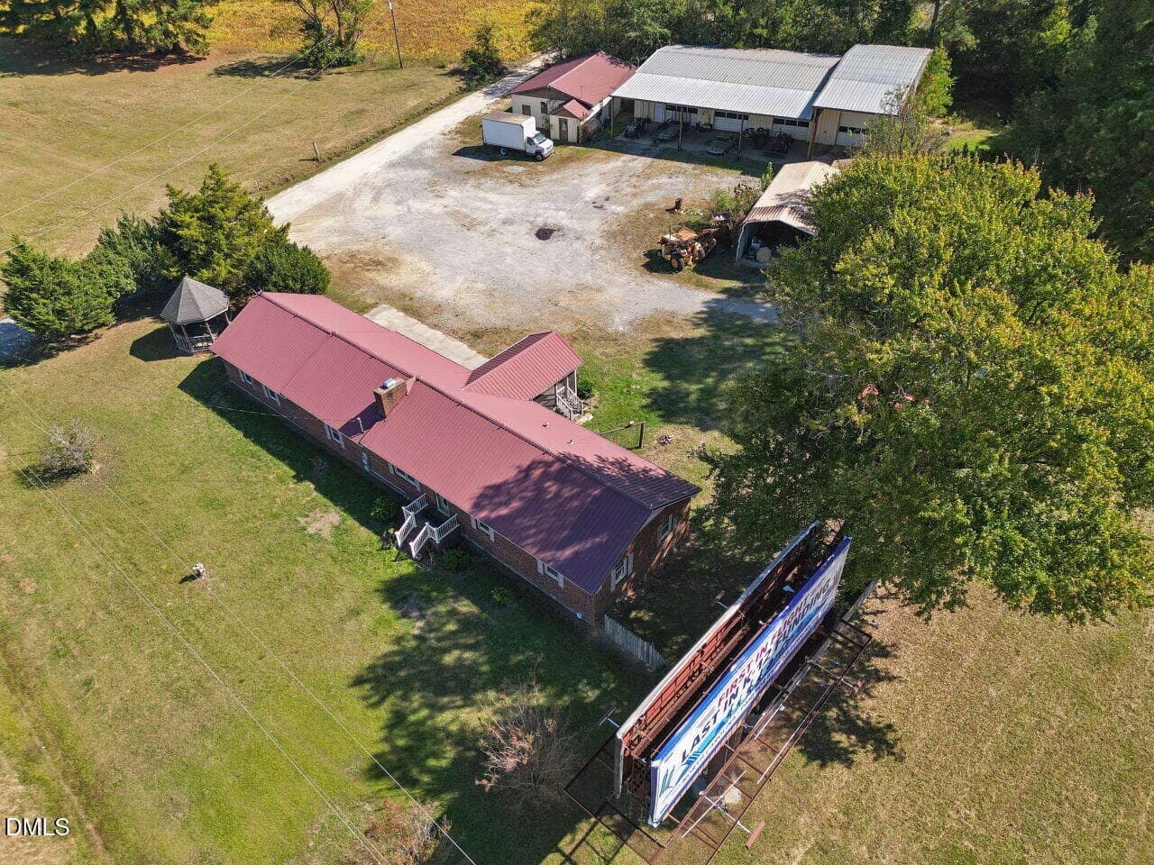 389 Turnage Barefoot Lane, Dunn, NC 28334