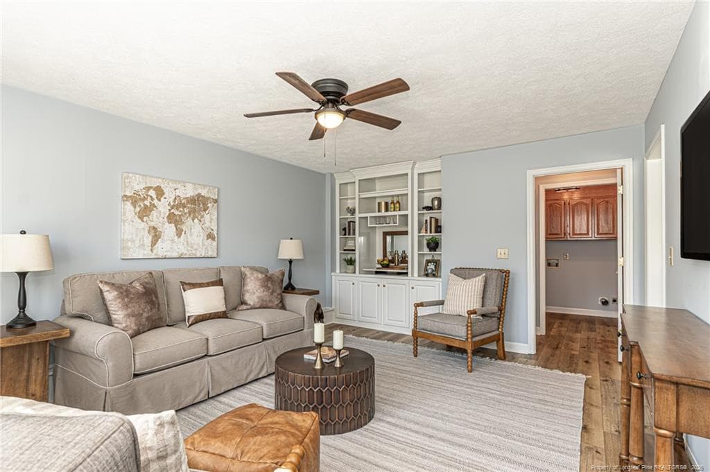 Photo 7 - 821 E Donaldson Avenue, Raeford, NC 28376, Raeford