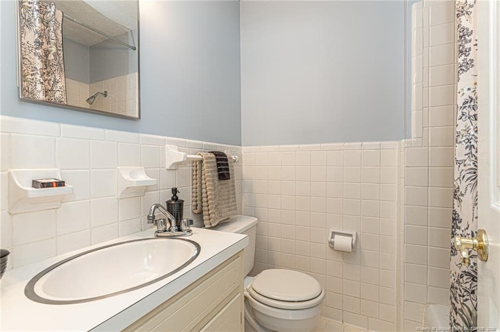 Photo 31 - 821 E Donaldson Avenue, Raeford, NC 28376, Raeford