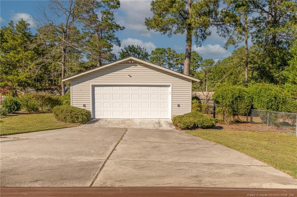 Photo 40 - 821 E Donaldson Avenue, Raeford, NC 28376, Raeford