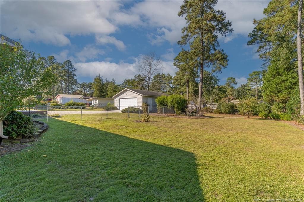 Photo 41 - 821 E Donaldson Avenue, Raeford, NC 28376, Raeford