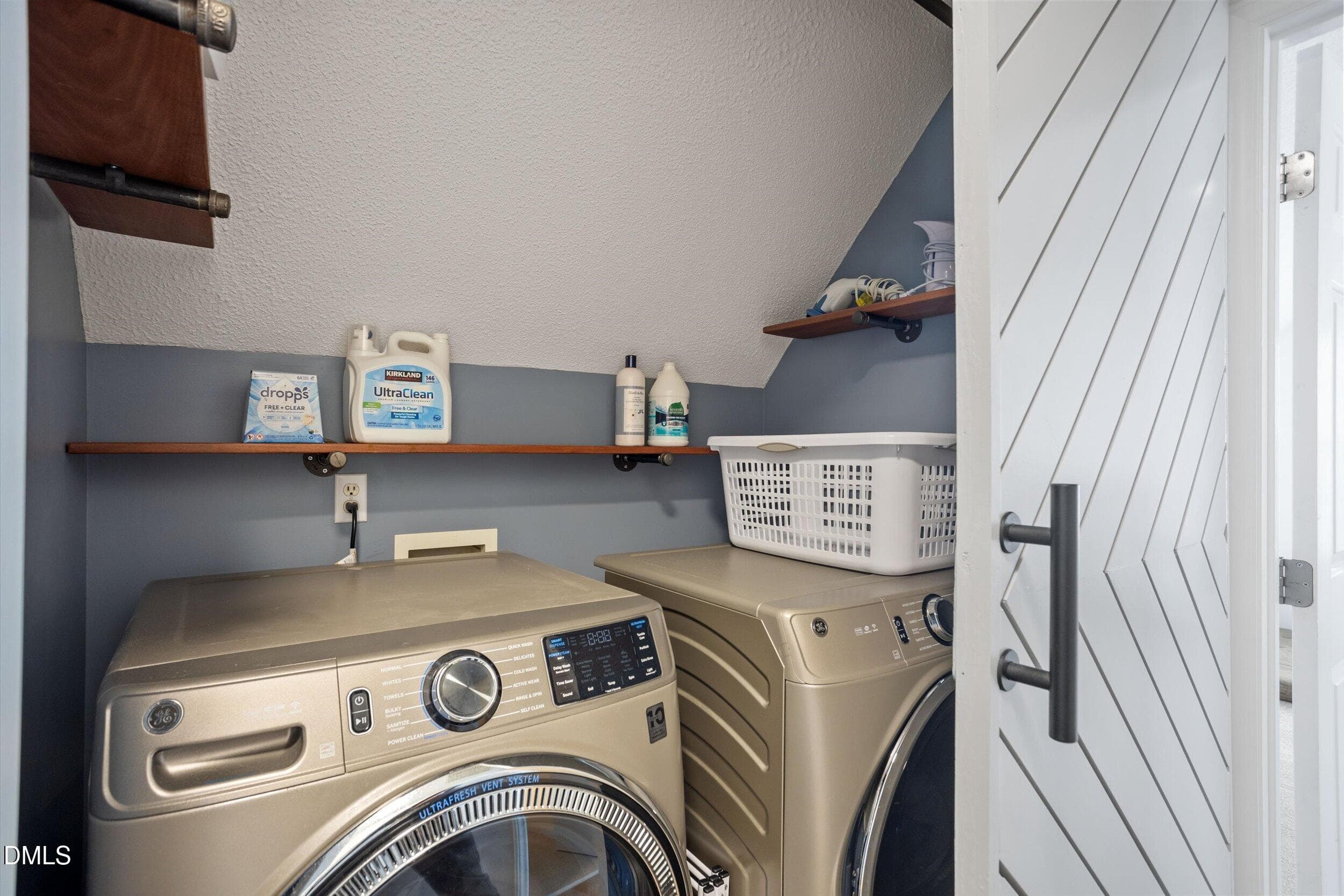 Laundry - 2144 Haig Point Way, Raleigh, NC 27604, Raleigh