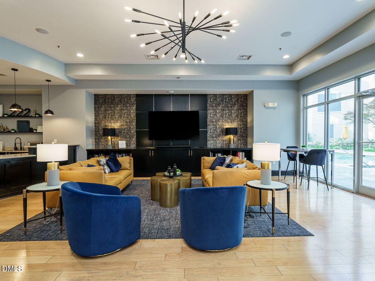 Gorgeous Shared Space - 222 Glenwood Avenue 210, Raleigh, NC 27603, Raleigh