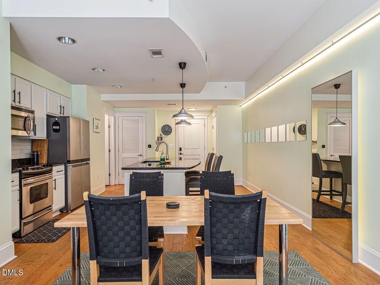 Dining Area To Kitchen - 222 Glenwood Avenue 210, Raleigh, NC 27603, Raleigh