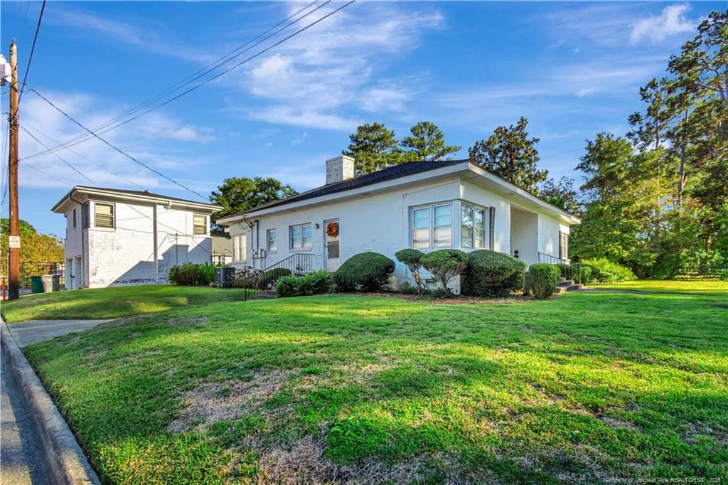 Photo 2 - 2004 N Walnut Street, Lumberton, NC 28358, Lumberton