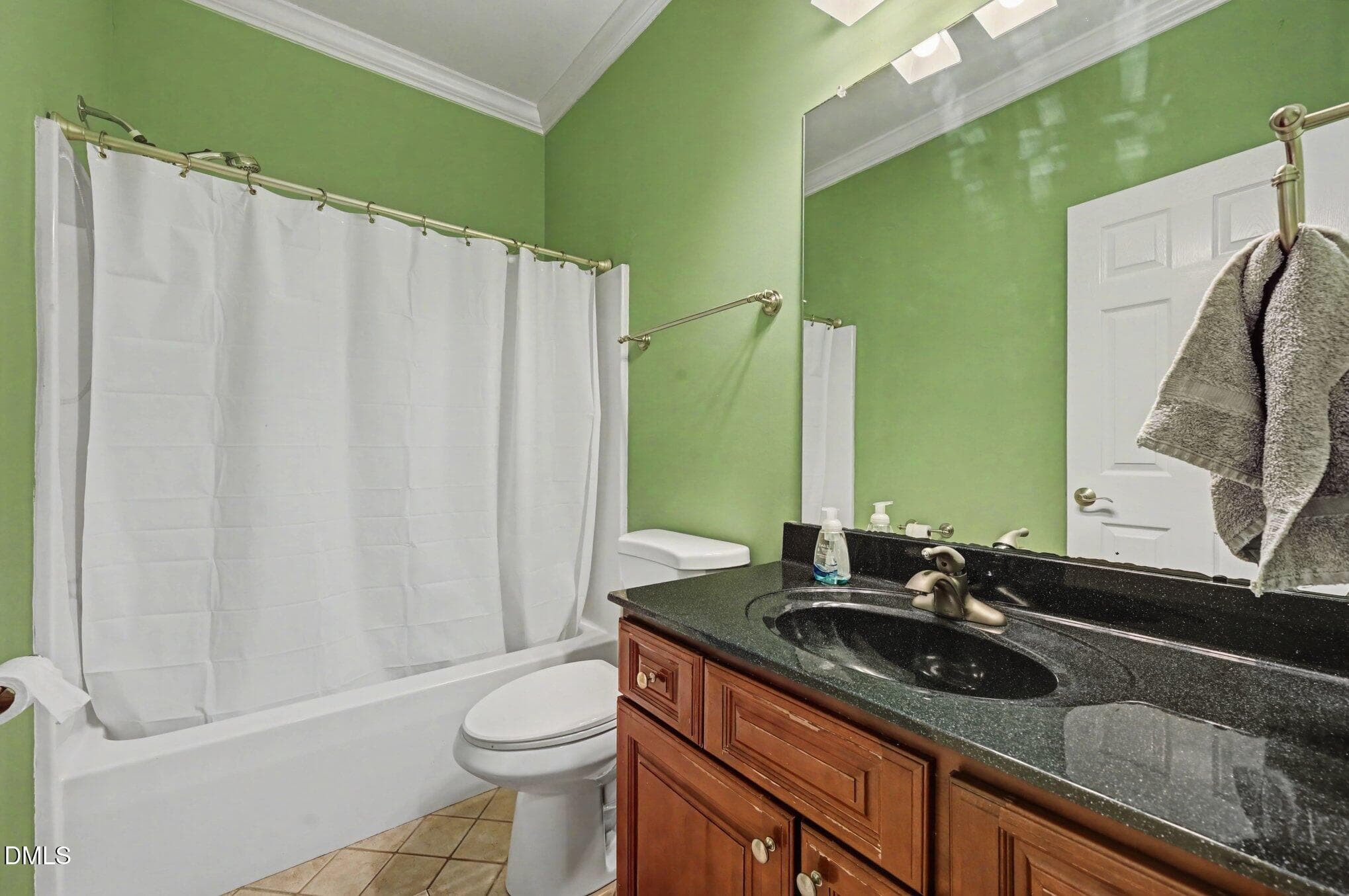 Bath2 - 5 Leathers Court, Durham, NC 27705, Durham