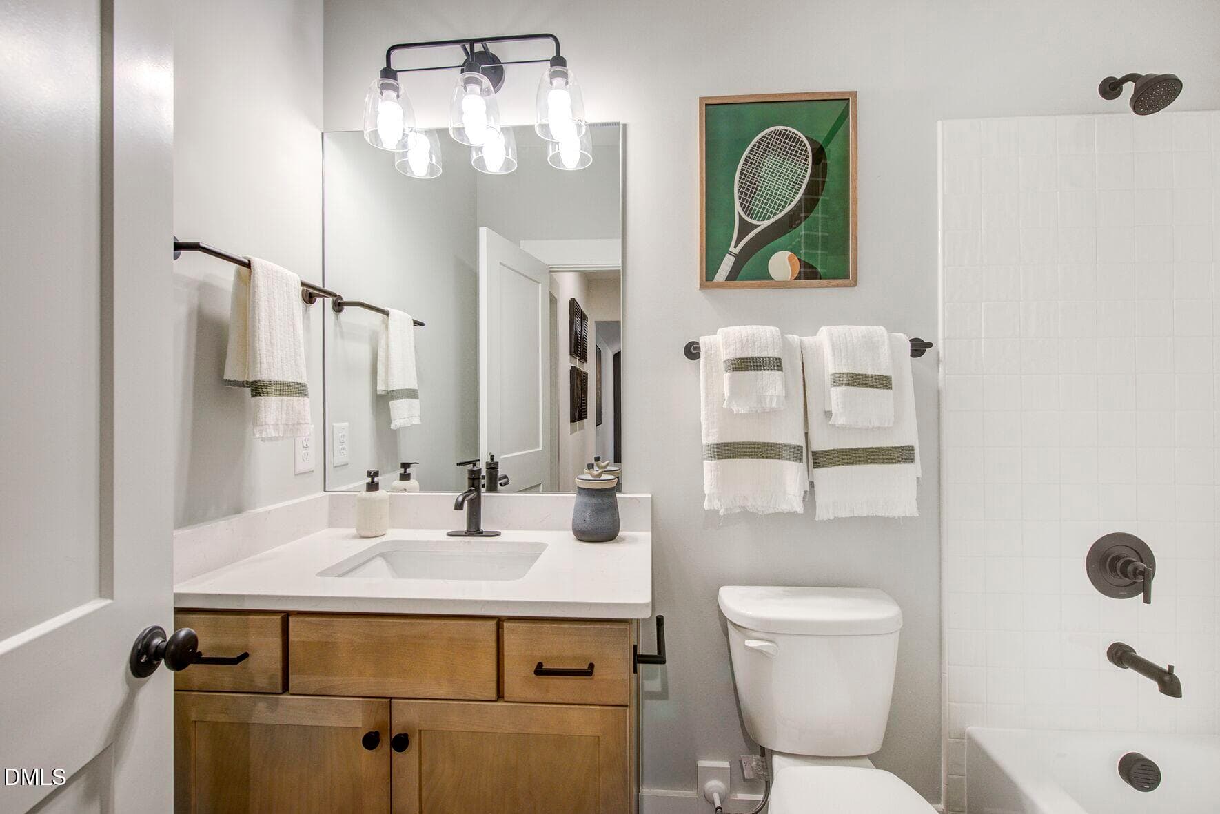 Bath 1 - 1912 Lawrence Rd, Hillsborough, NC 27278