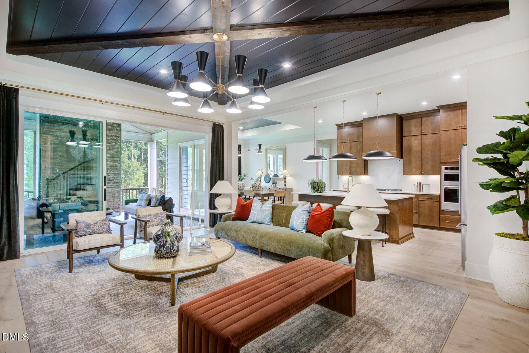 Family Room - 1912 Lawrence Rd, Hillsborough, NC 27278