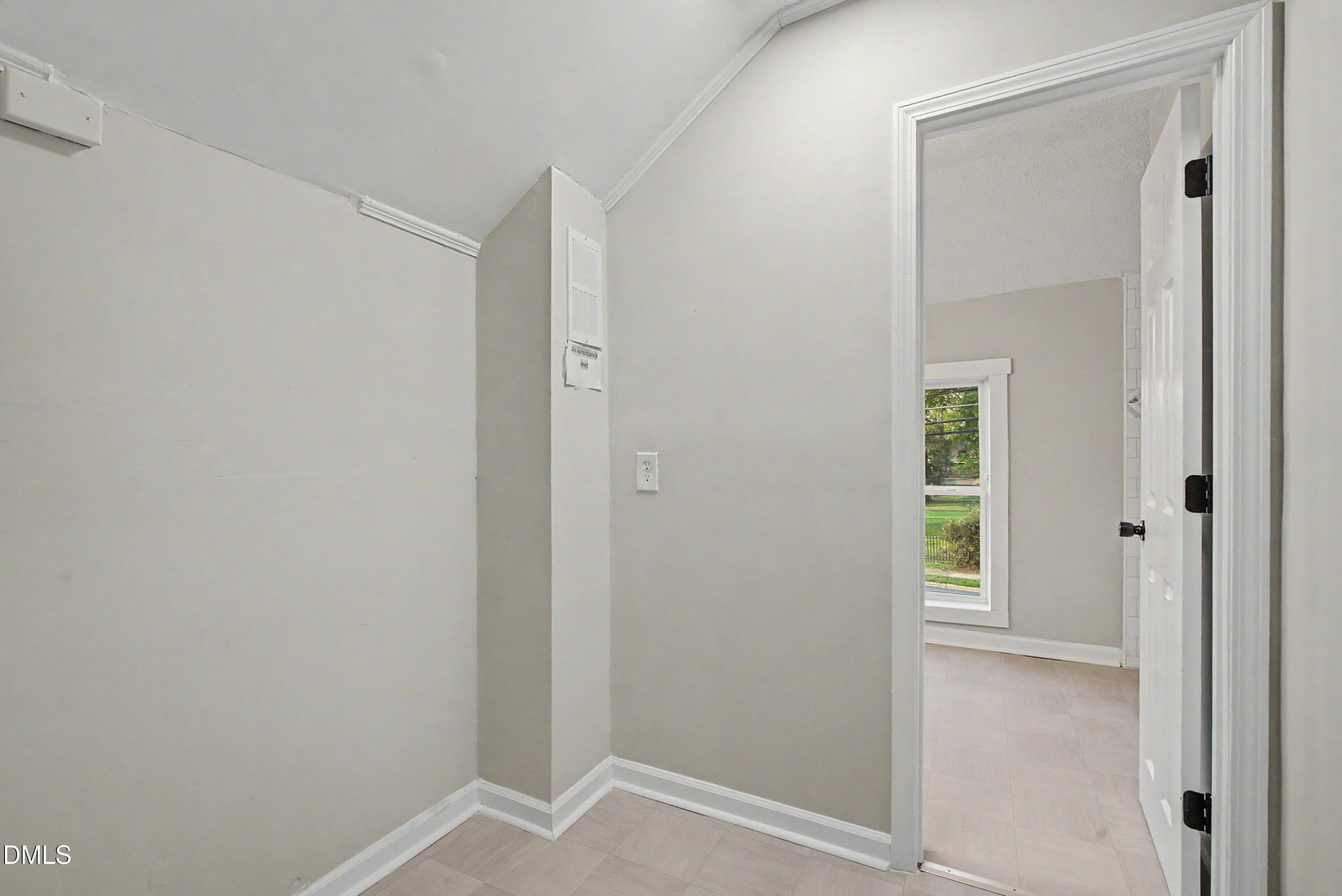 DSC08944 - 1310 Oakwood Avenue, Raleigh, NC 27610
