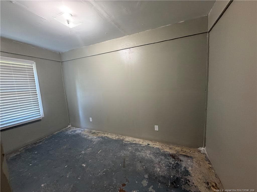 Storage space - 116 N Wright Street, Raeford, NC 28376, Raeford