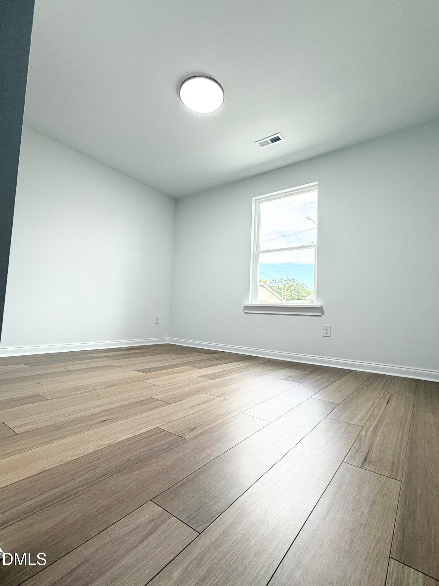2nd Room - 506 Crump Street, Smithfield, NC 27577, Smithfield
