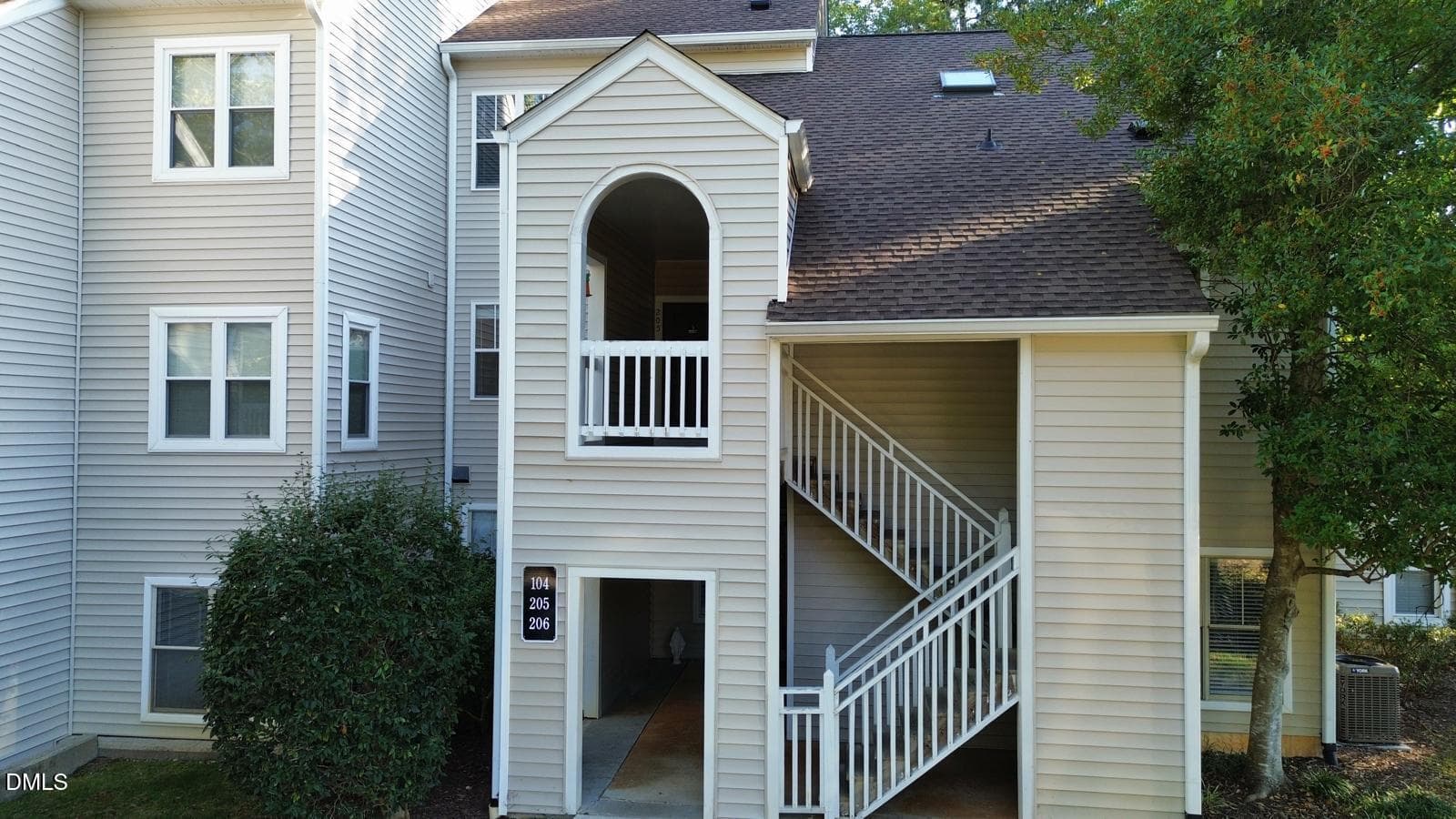 6011 Winterpointe Lane 205, Raleigh, NC 27606