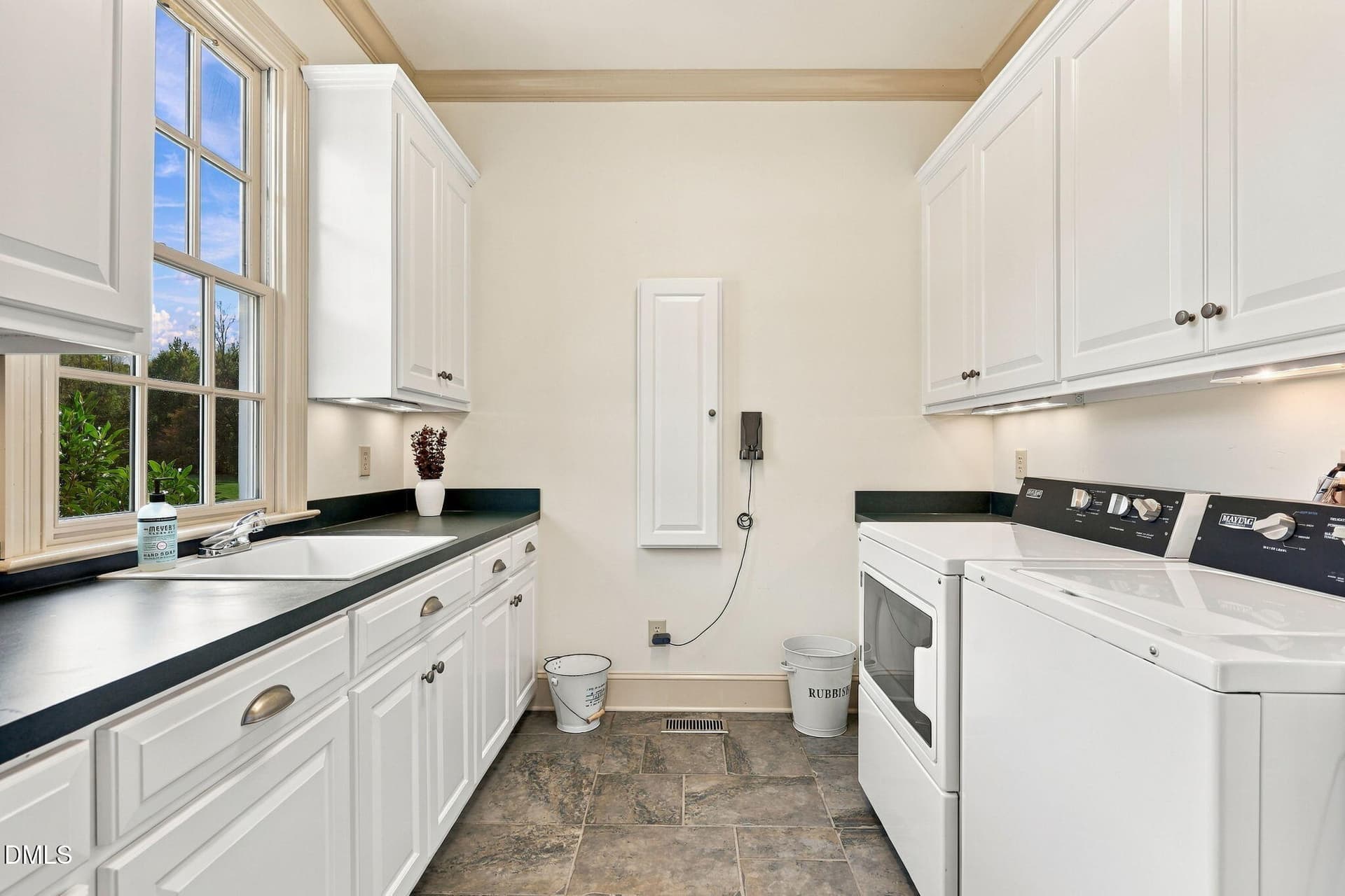 Laundry - 2844 Leasburg Road, Roxboro, NC 27574