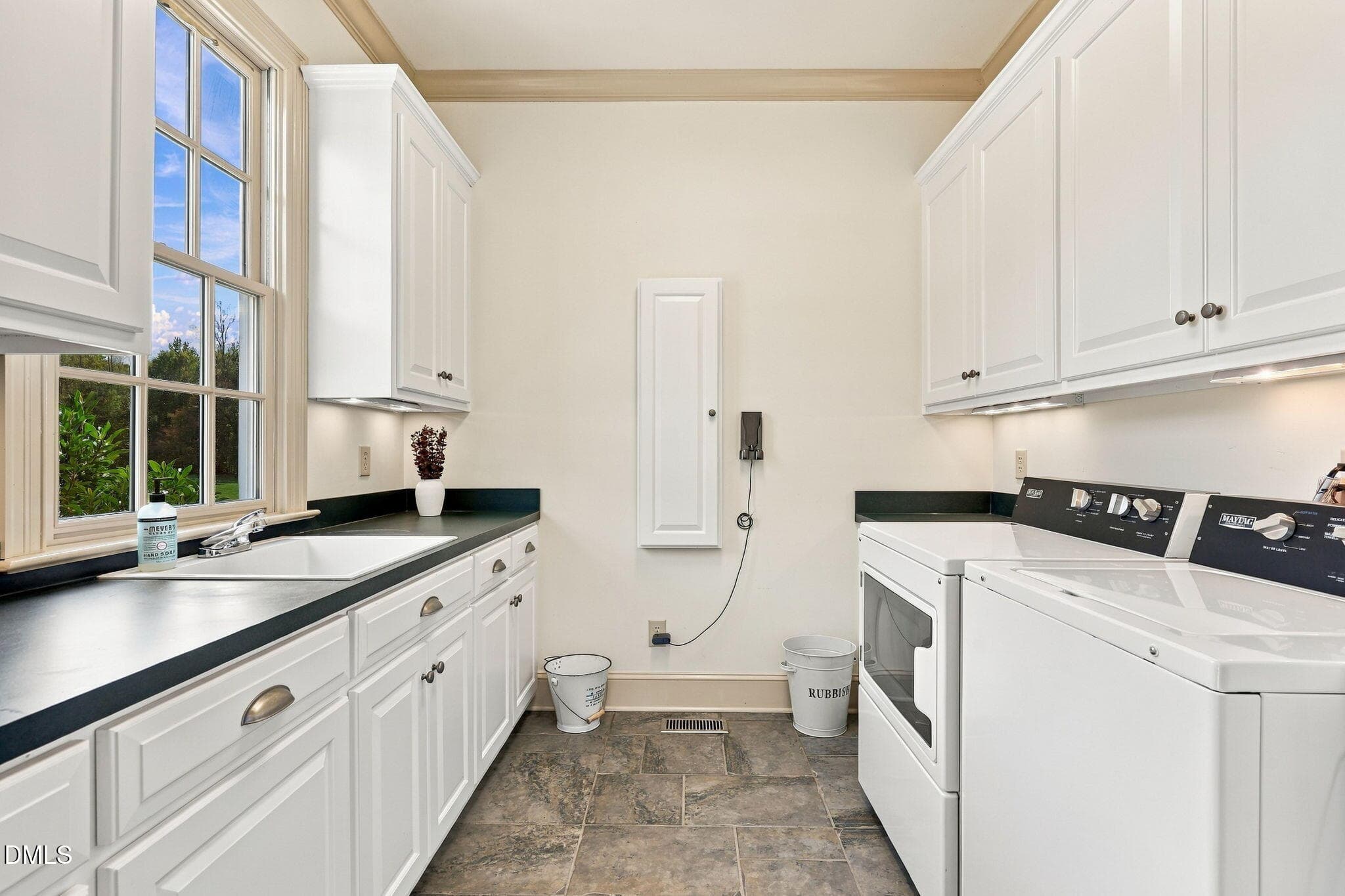 Laundry - 2844 Leasburg Road, Roxboro, NC 27574