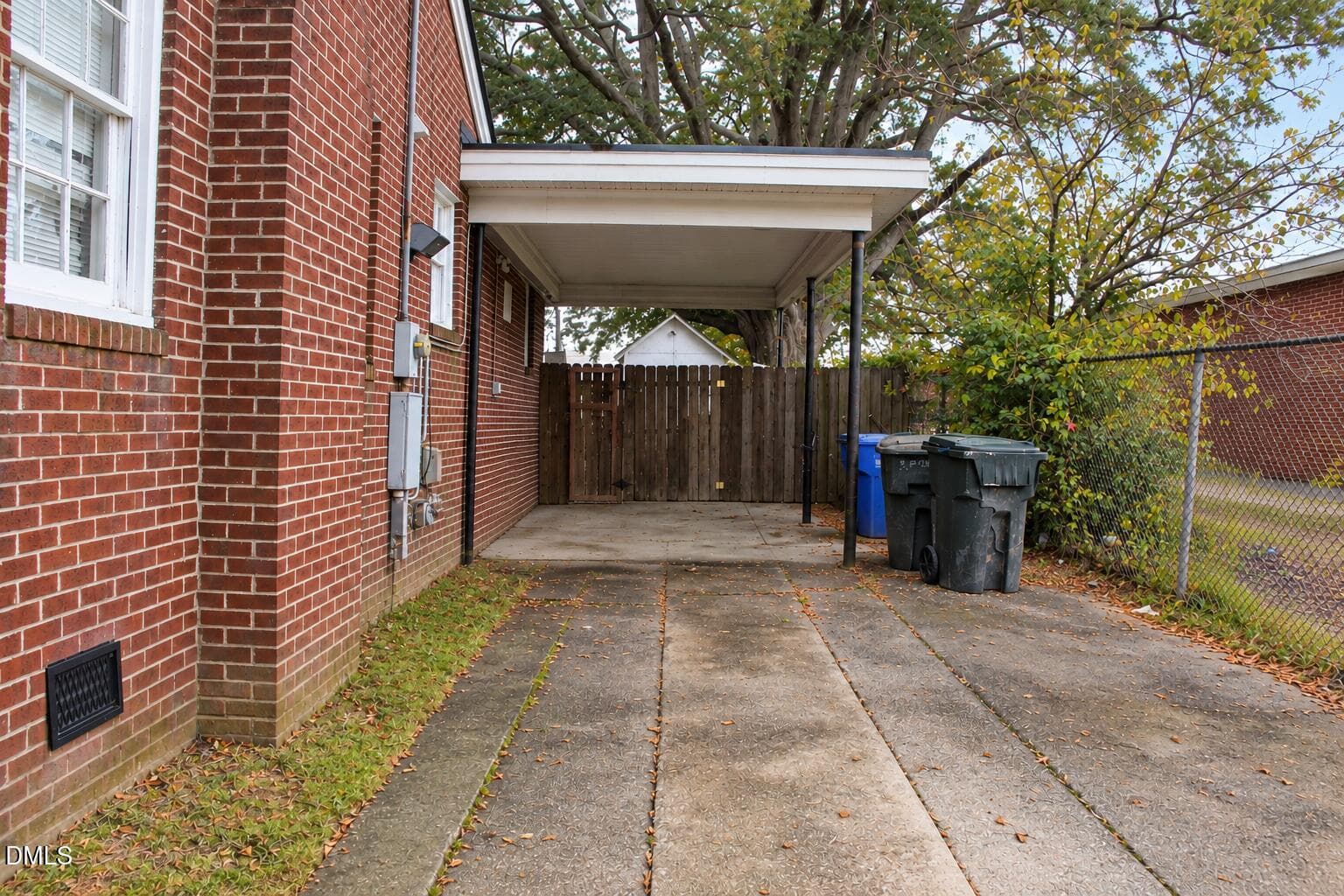 Car port - 904 Hood Street SW, Wilson, NC 27893, Wilson